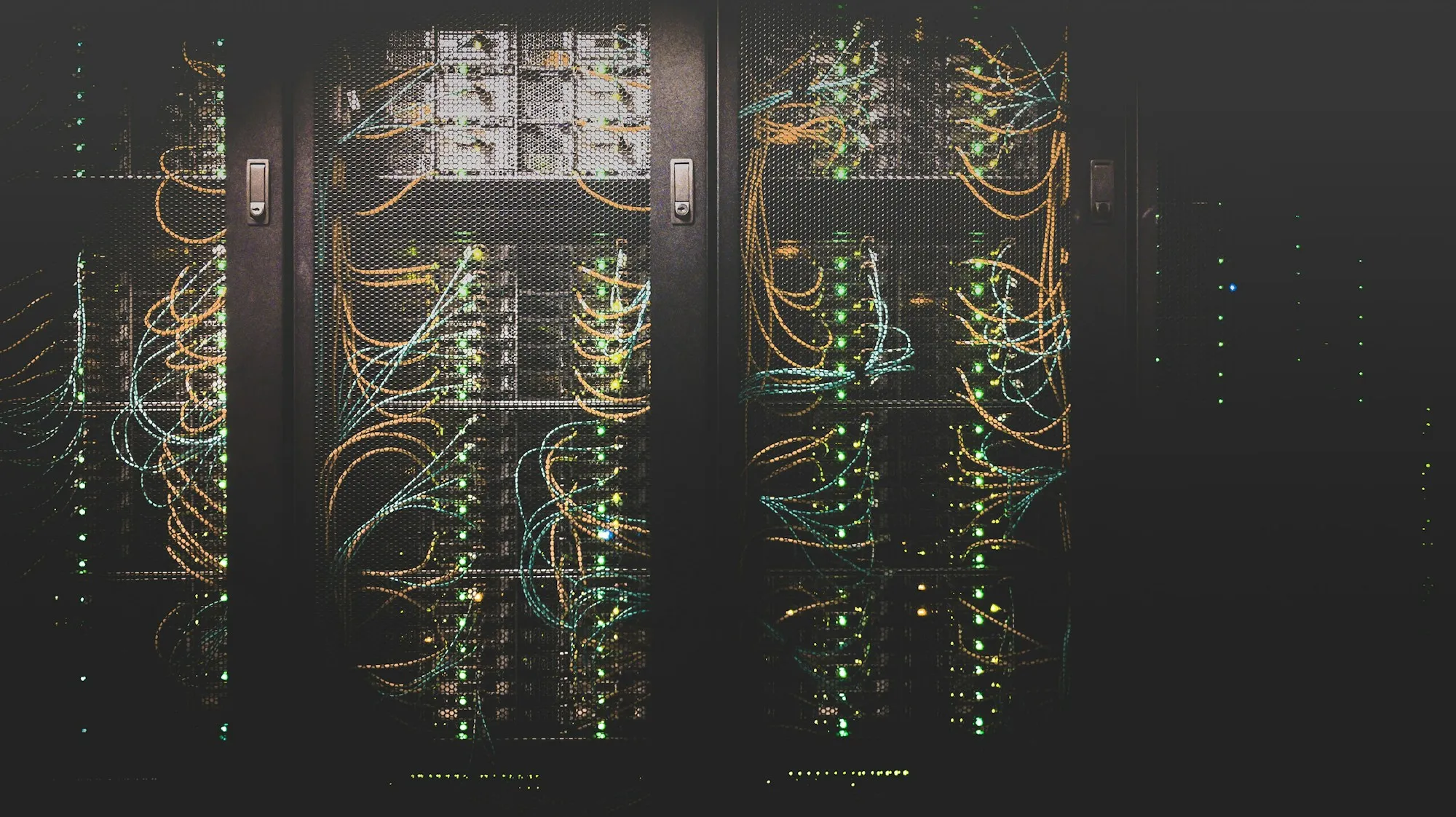 Fiber-connected racks in a data center